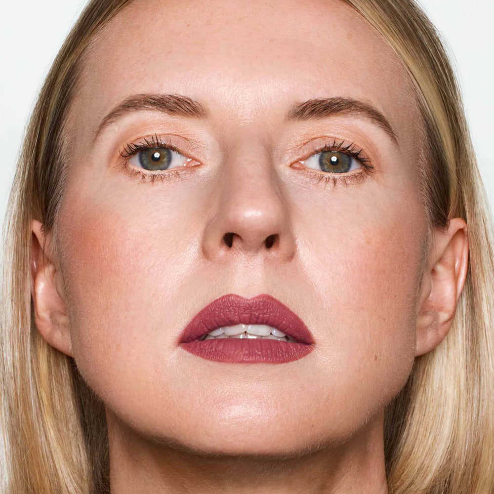 ZOEVA - Velvet Love Matte Hyaluronic Long-Lasting Lipstick (Amela) - LIPSTICK